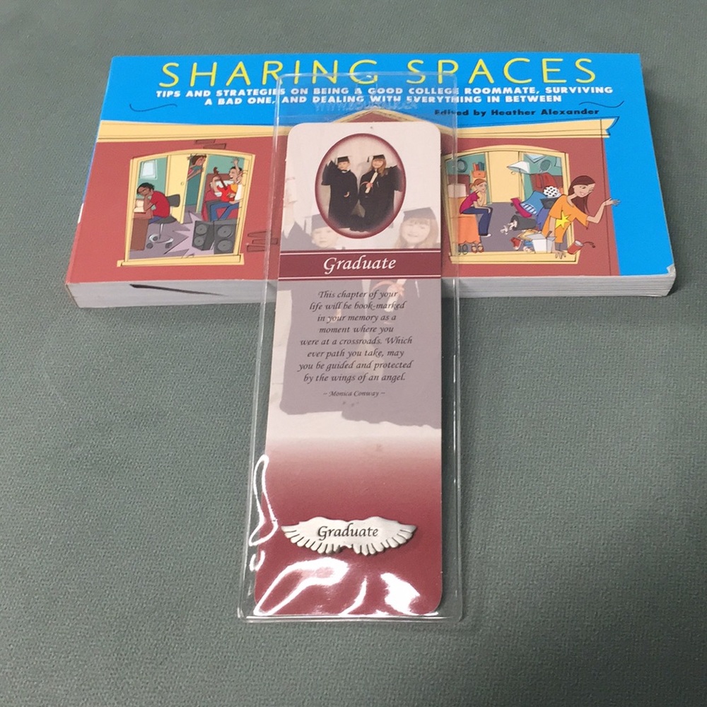 BNWOT GRADUATION 🎓 TAC PIN, DORM ROOM SHARING BOOK & ACRYLIC MONEY GIFT HOLDER